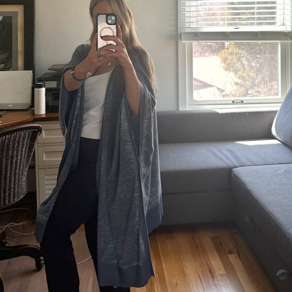 Lululemon Cashmere Blend  Wrap  • One Size